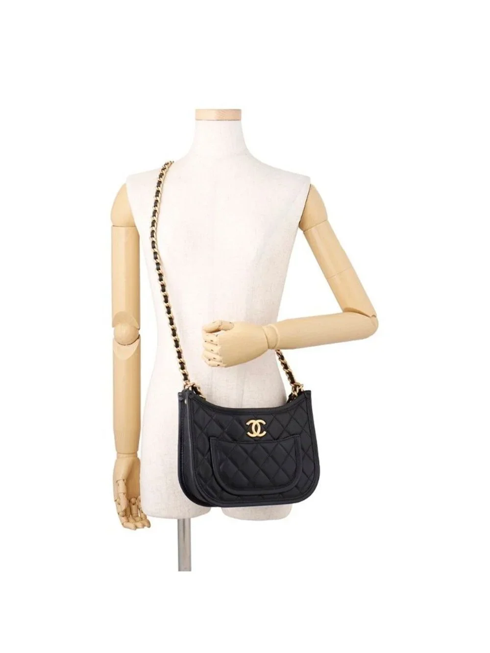 Chanel chain shoulder